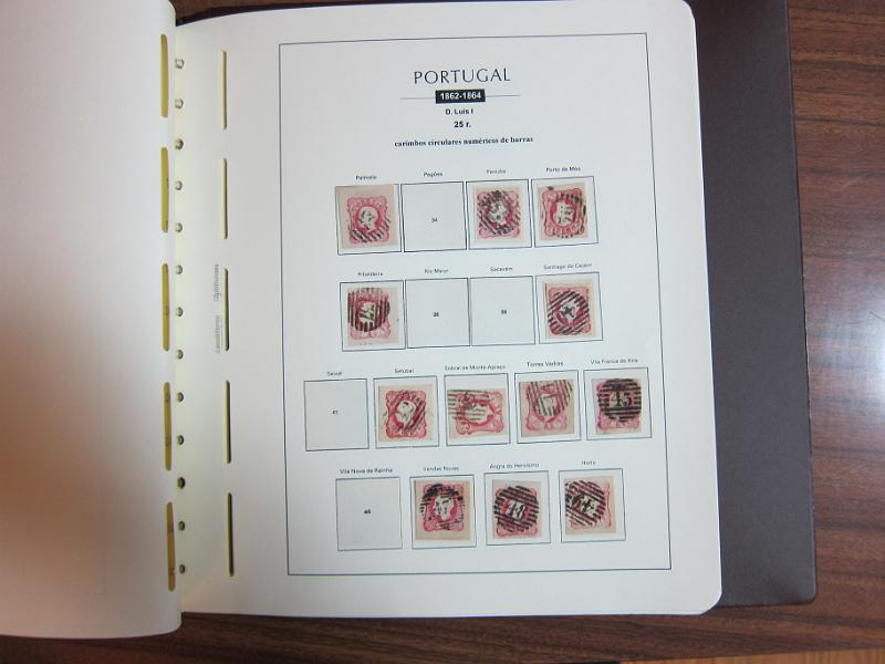 0015 (68).jpg -     Lote:    15      Marcofilia      Lotes Especiais       Descrição:      Portugal.   Colecção especializada de marcas numéricas das 1.ª e 2.ª reformas em selos de 25 reis, desde D. Maria II até D. Luís I, de frente. Lote a ver.        Lote       Valor Base:     &euro; 1.500,00     Valor Venda:     &euro; 3.000,00     